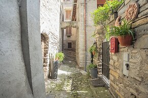 Pretty Studio in Old Town by Rent all Como