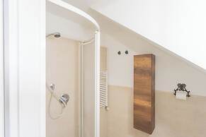 Pretty Studio in Old Town by Rent all Como