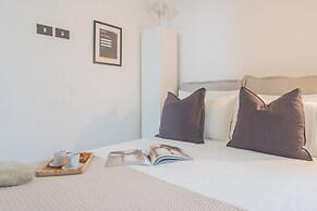 Pretty Studio in Old Town by Rent all Como