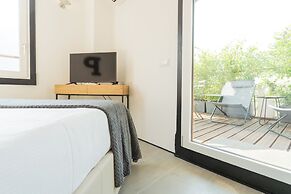 P Terrace by Rent all Como