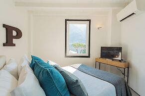 P Terrace by Rent all Como