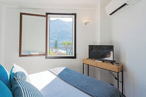 P Terrace by Rent all Como