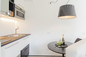 P Terrace by Rent all Como