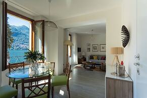 Romantic Pier by Rent all Como