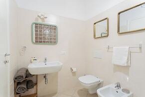 Romantic Pier by Rent all Como