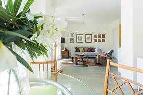 Romantic Pier by Rent all Como