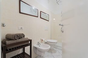 Romantic Pier by Rent all Como