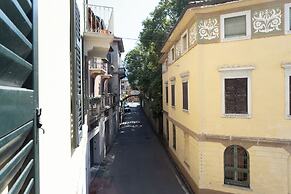 Romantic Pier by Rent all Como