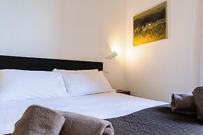 Romantic Pier by Rent all Como