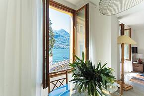 Romantic Pier by Rent all Como