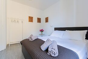 Romantic Pier by Rent all Como