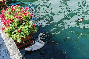 Romantic Pier by Rent all Como