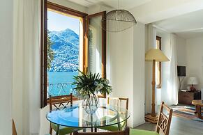 Romantic Pier by Rent all Como