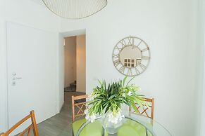 Romantic Pier by Rent all Como