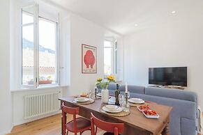 Rooftop Nest in Como City Center by Rent all Como