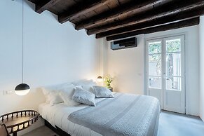 Shades Of Como With Private Terrace by Rent all Como