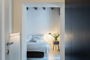 Shades Of Como With Private Terrace by Rent all Como