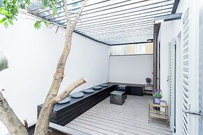 Shades Of Como With Private Terrace by Rent all Como