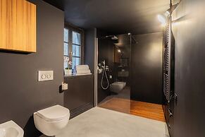 Shades Of Como With Private Terrace by Rent all Como