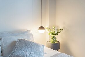 Shades Of Como With Private Terrace by Rent all Como