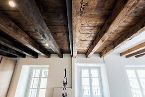 Shades Of Como With Private Terrace by Rent all Como