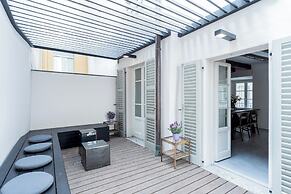 Shades Of Como With Private Terrace by Rent all Como