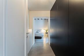 Shades Of Como With Private Terrace by Rent all Como