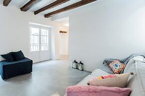 Shades Of Como With Private Terrace by Rent all Como