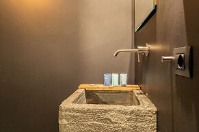 Shades Of Como With Private Terrace by Rent all Como