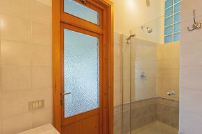 Simon's Apartment With Amazing View by Rent all Como