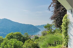 Top Lake View Villetta by Rent all Como
