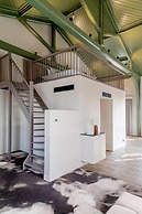 Metzlr House