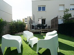 Sunny Villa Stay in Serignan