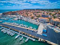 Sunny Villa Stay in Serignan