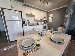 NEW Stunning Beachfront Condo at the Coral Beach