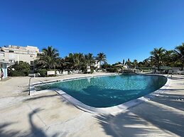 NEW Stunning Beachfront Condo at the Coral Beach