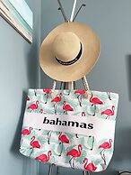 NEW Stunning Beachfront Condo at the Coral Beach