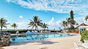 NEW Stunning Beachfront Condo at the Coral Beach