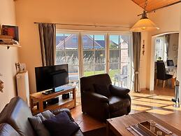 Ferienhaus mit Viel Platz in Burhave