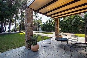 Beyond the Pines by Halkidiki Villas