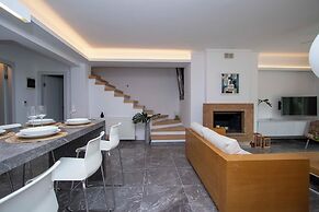 Beyond the Pines by Halkidiki Villas