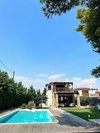 Beyond the Pines by Halkidiki Villas