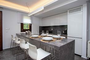 Beyond the Pines by Halkidiki Villas