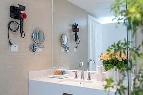 Dali Nest Secret Garden Lake View Inn