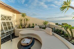 Dali Nest Secret Garden Lake View Inn