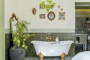 Dali Nest Secret Garden Lake View Inn