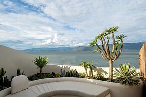 Dali Nest Secret Garden Lake View Inn