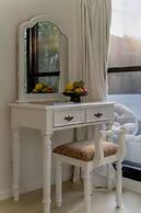 Dali Nest Secret Garden Lake View Inn