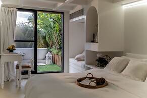 Dali Nest Secret Garden Lake View Inn