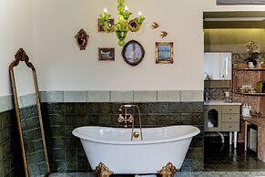 Dali Nest Secret Garden Lake View Inn